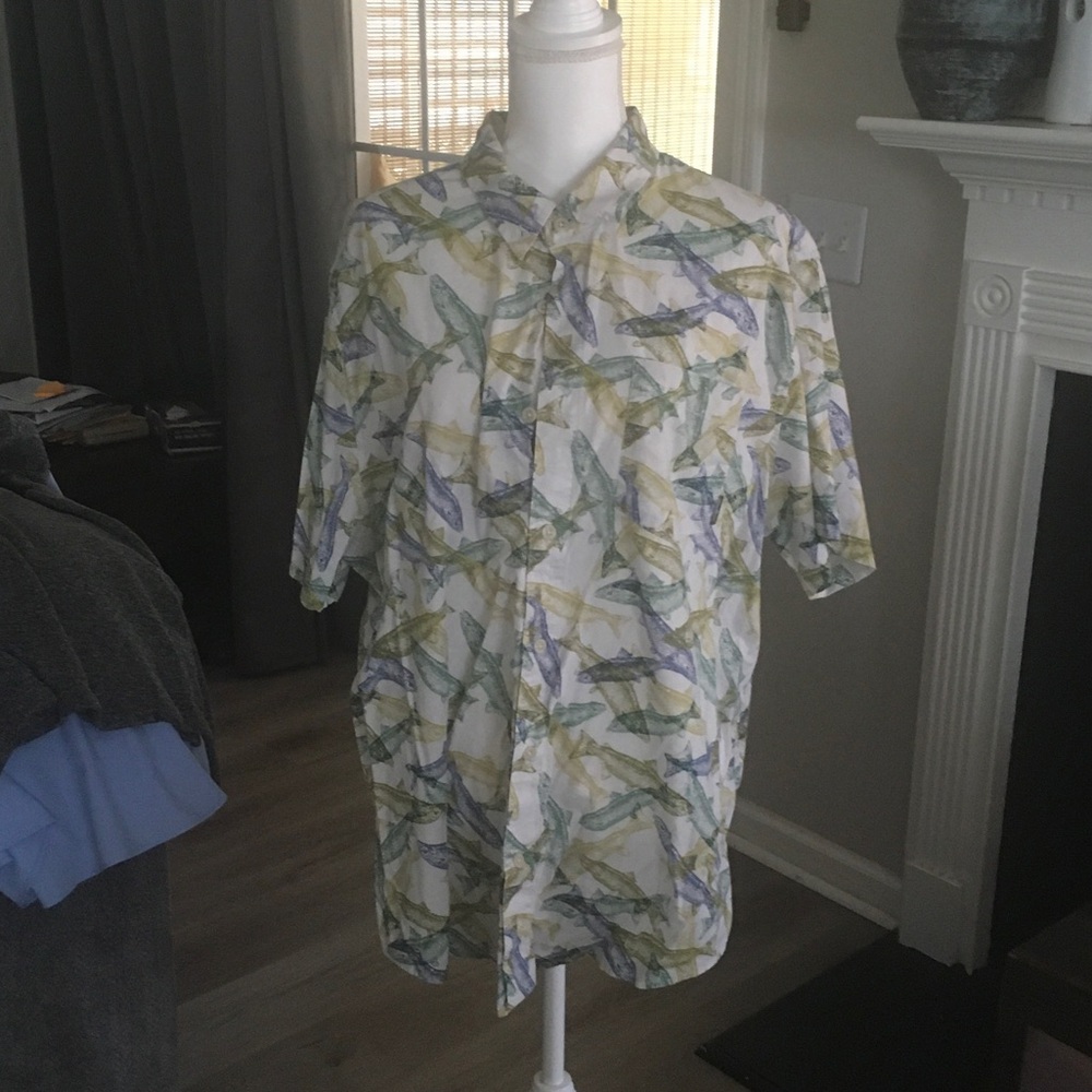 Eddie Bauer Short-Sleeve Button-Up Shirt - White with Blue & Green Fish Print
